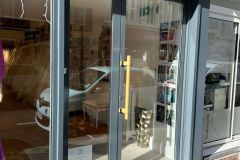 Remplacement-vitrine-magasin